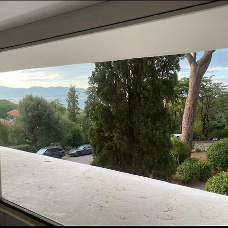 Elegant Studio Et Parking Dans Batiment Historique Saint-Tropez Exterior photo